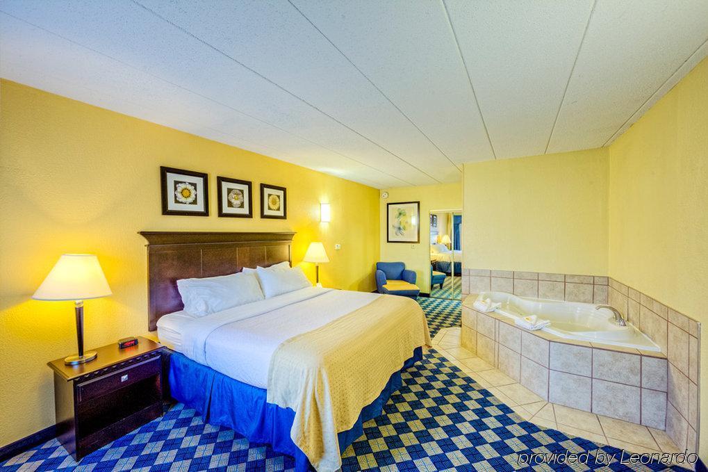 Holiday Inn Columbus North I-270 Worthington Bagian luar foto